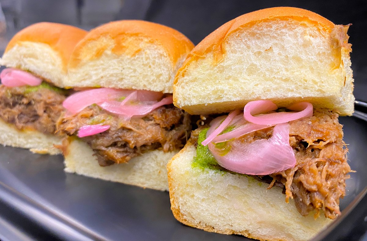 I'm at MacArther Commons, 539 39th St, Oakland 11am-3pm come try my short rib beef sliders. #Foodtruck #sfeats #bayareaeats #beef #shortrib #eatersf #sffoodie bit.ly/36ZSjlK