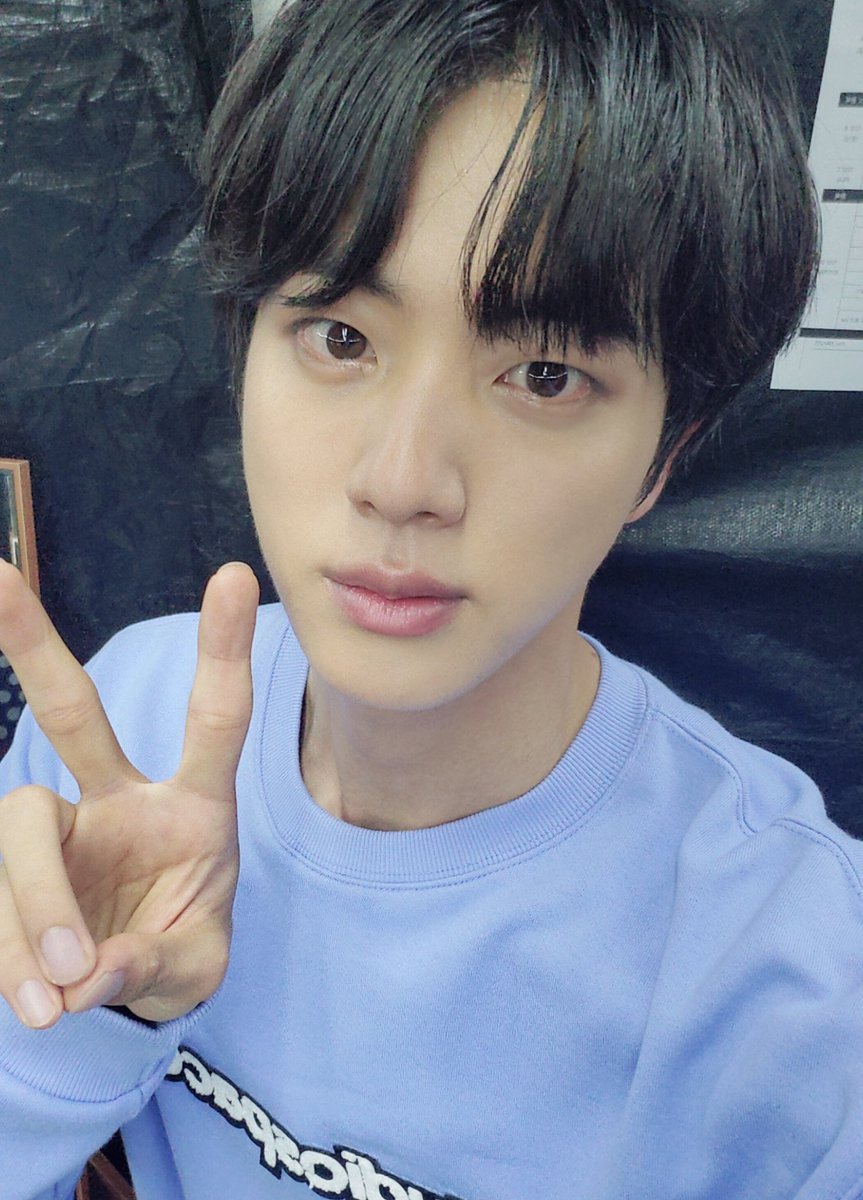 archive1204's tweet photo. 📈📣 If you see this tweet, reply with the hashtags. 

This is to help with brand reputation ranking!

#진 #석진 #JIN #SEOKJIN #방탄진 #방탄소년단진 #BTSJIN #BTS @BTS_twt https://t.co/0Vcj7wJJzq