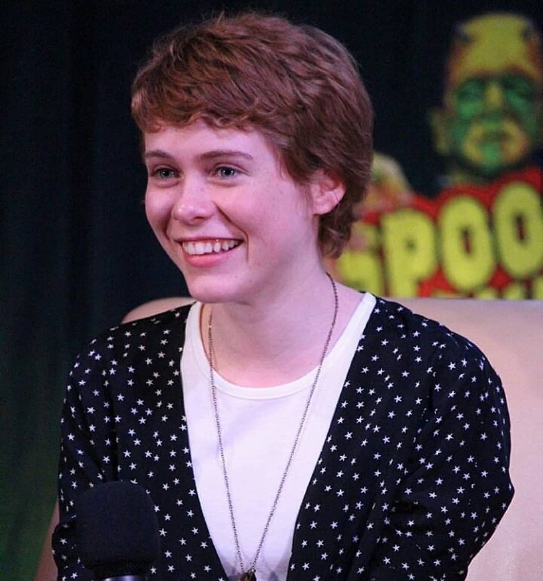 tweetrandomhp's tweet photo. cómo pueden inventar cosas de esta reina, este ángel si es la persona más buena que existe
stan Sophia lillis https://t.co/RUbIjYKgjN