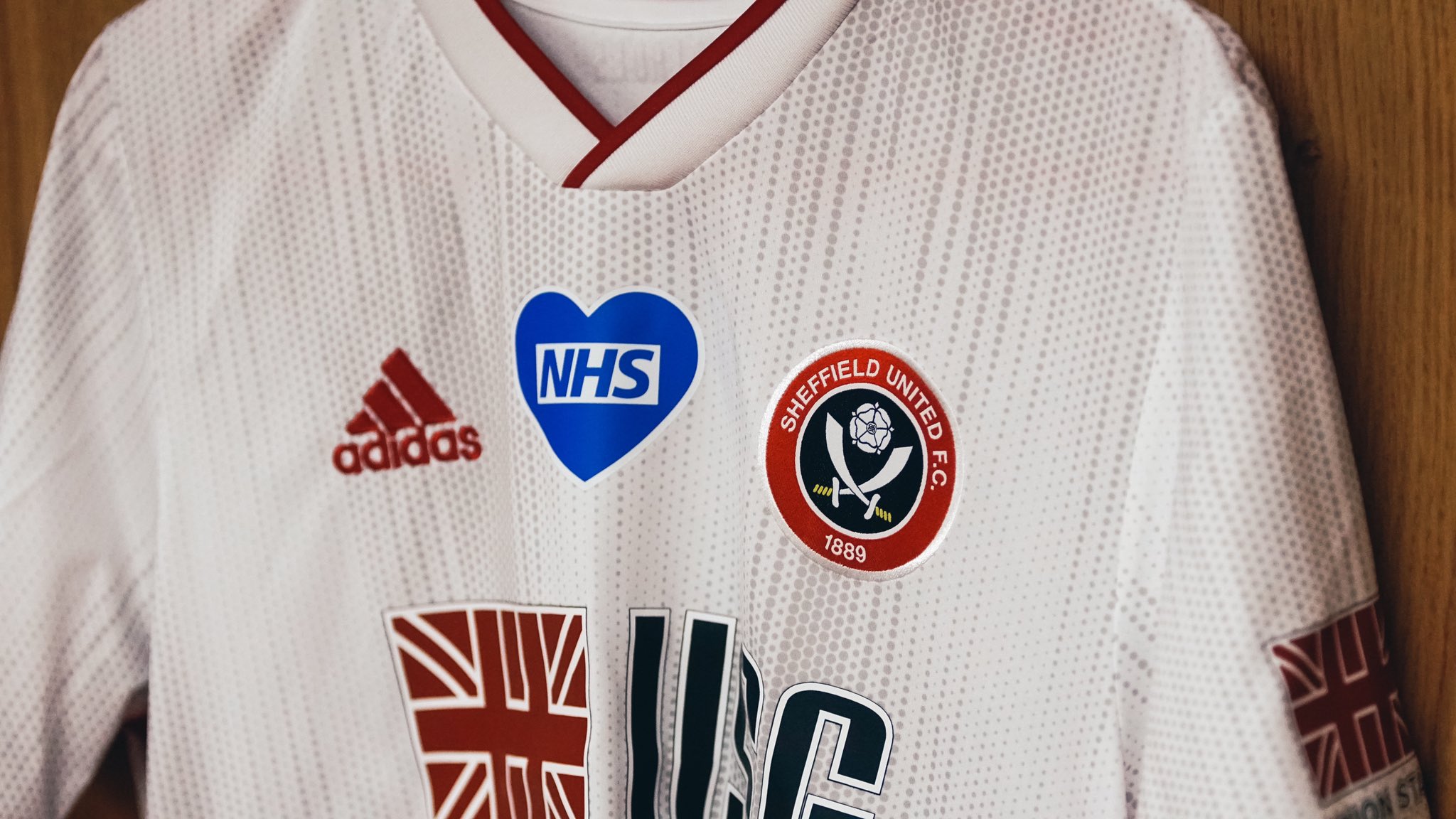 Eap4bSAX0AAadUg?format=jpg&name=large