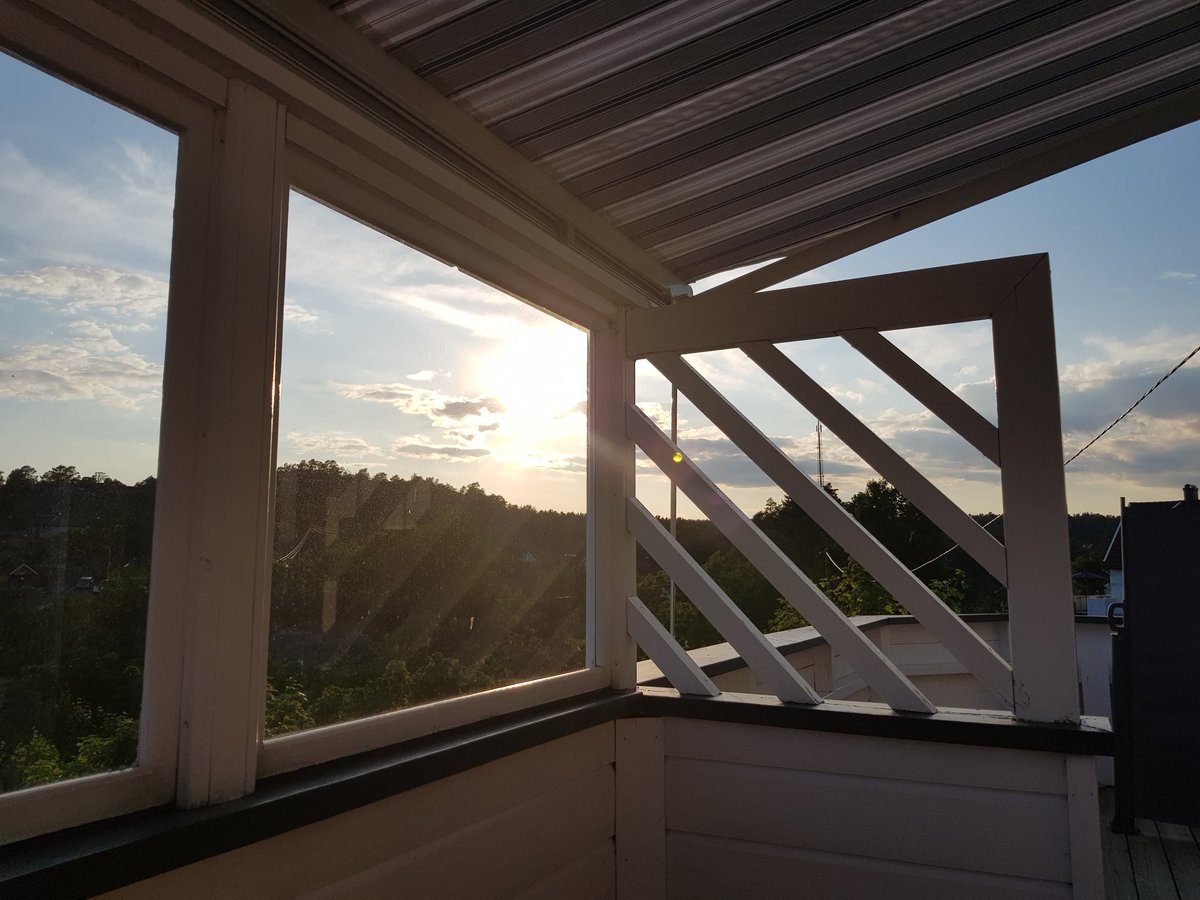 worldisfooked's tweet photo. Sitting under cover, let it be said Norway can get pretty hot! Forecast said 25 degrees today but real feel was nearer 28 not complaining #stickyheat #needapool #giesabreeze https://t.co/XtJ2bggwEi
