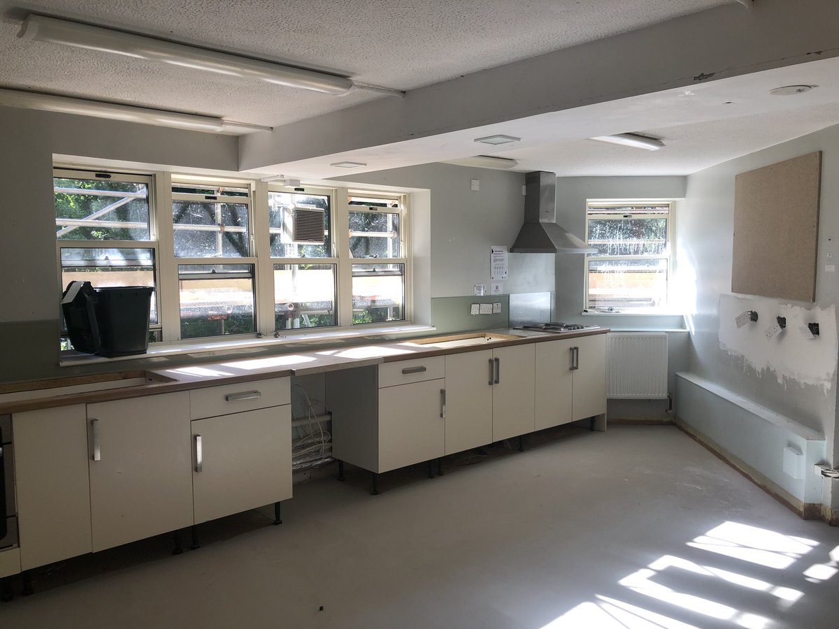 jonathan_cole9's tweet photo. The start of a new refurbishment project at Brendan Court, University of Bath.
#FuturEco https://t.co/eoAymMIXMv