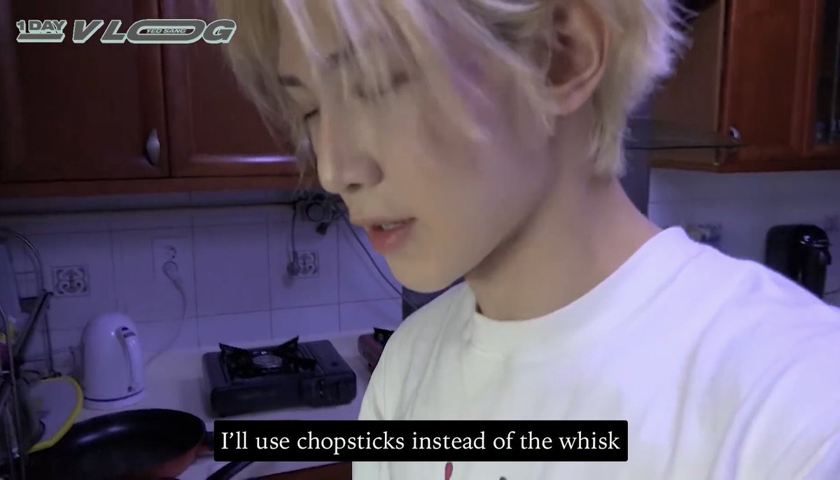 tw foodyeosang can’t cook pt2: he used chopsticks instead of a whisk and ended up cooking for a total of three hours only for the egg to come out like this
