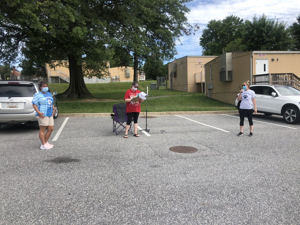 Pleasant_Plains's tweet photo. Panther faculty and staff members have been helping out in the retrieval and returning of school and personal items. We will be here until 2pm today! #PPESPantherPride https://t.co/STILZUBG5N