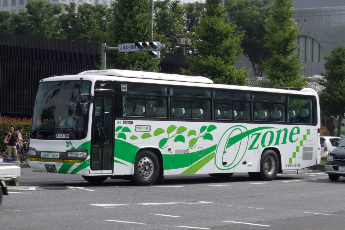 鼎 大曽根タクシー つくば0か525 元濃飛のhimrだったような覚えが