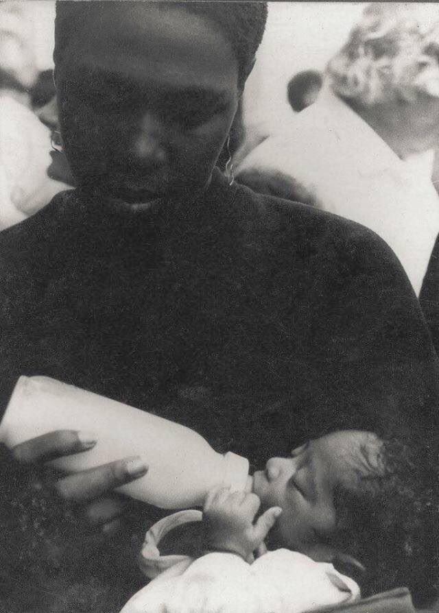 MarcelNtm's tweet photo. JUNE 16TH 1971. MAMA GAVE BIRTH TO A HELL RAISING HEAVENLY SON❤️ HAPPY 49TH LESANE! PAST PRESENT AND THE FUTURE GENERATIONS WILL CONTINUE TO MISS YOU. 🙏🏼 #2pacday https://t.co/gdh9DAdIag