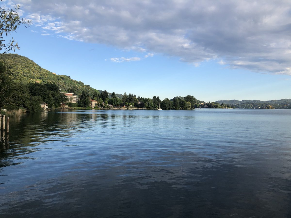 cri_francescon's tweet photo. Il Lago d’Orta é semplicemente spettacolare 🙏 #pettenasco #ortasangiulio #piemonte #ortalake #beautiful #italy #travel #lifestyle https://t.co/EG1Y7C7Fd8