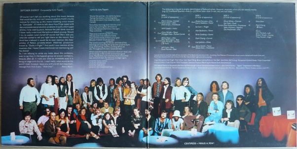 DiegoAManrique's tweet photo. La mayor aventura de Keith Tippett fue CENTIPEDE, orquesta con unas 50 personas, frente a la formación habitual de las big bands, con 16 músicos. Solo grabaron un doble LP, producido por Robert Fripp en 1971. Se reunían ocasionalmente: así sonaban en 2008
https://t.co/Ao5ptxiFgA https://t.co/23lFgFlDX9