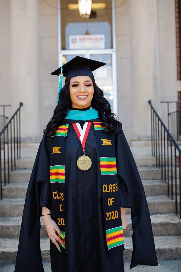 What is Kente Stole?Kente Stole is adapted from african tradition in Ghana. Kente academic stoles are often used by African Americans as a symbol of ethnic pride.