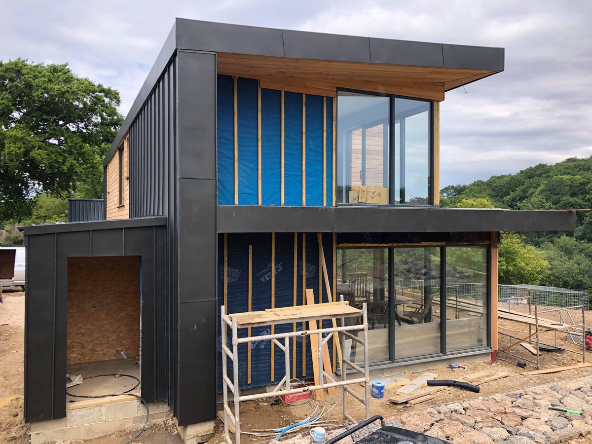 A few finishing touches left for this job in Spreyton. #VmZinc #Anthra is definitely a favourite.
#cladding #blackzinc #zinc #clean #fascia #metalroof
