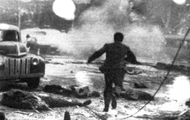mlarraquy's tweet photo. 16 de junio de 1955. Bombardeo para desalojar a Perón del poder. 365 muertos. Ningún arrepentido. https://t.co/YOKPygeoZ3