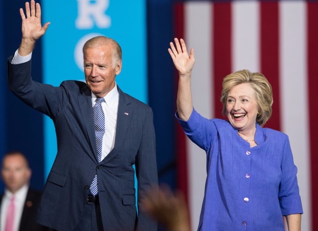 cyninshadows's tweet photo. @NoteFromSELF @rhorseranch_joy Is Biden A Better Man than Trump. Infinitely. Is he truly insensitive to women? Debatable. Does he care about what I care about? Not enough. So what is MY endgame? Ironically...same as yours for other reasons. THIS is how Joe gets...my vote.
#DoTheRIGHTThingJoe
#BidenClinton2020 https://t.co/APPVAUqGvh
