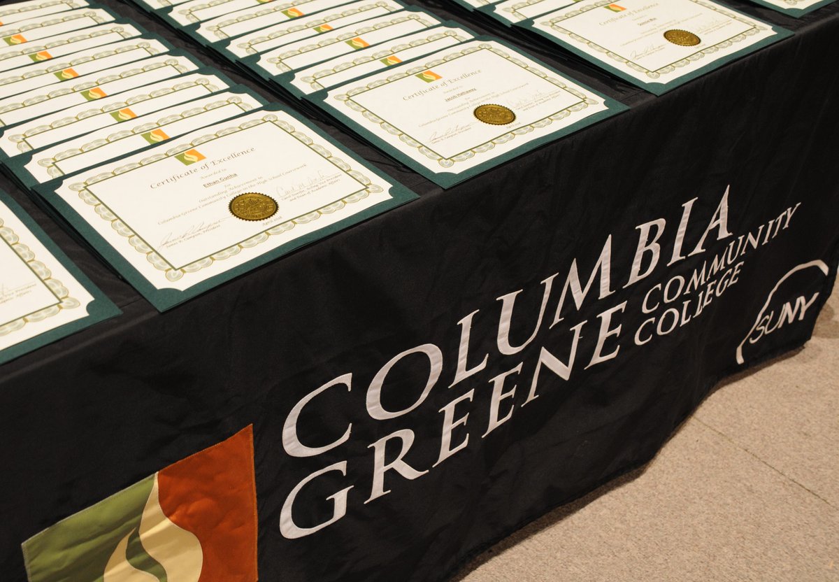 SUNY_cgcc's tweet photo. Breaking News — Our College-in-the-High School program has been expanded to include ninth- and tenth-graders!
Read more at https://t.co/XhAbDwvG04
#CoGreene #HudsonNY #CatskillNY #ColumbiaCountyNY #GreeneCountyNY https://t.co/nsrVpwKUOB
