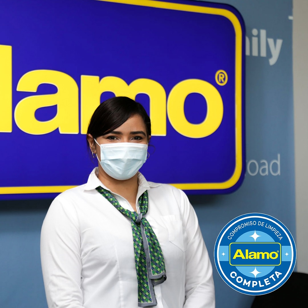 Detrás de las mascarillas, nuestro equipo tiene siempre una gran sonrisa y actitud positiva para tí. La seguridad siempre irá primero, recuerda que para accesar a nuestras estaciones es 100% necesario portar mascarilla. #AlamoRD