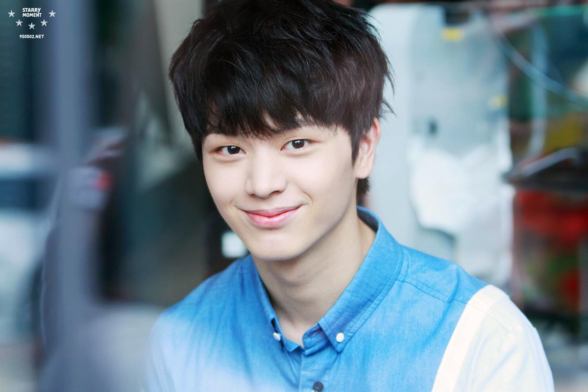 ᴅ-516throwback to 140616 sungjae  congrats on your ceremony! <3