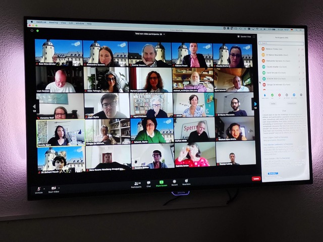 imrg_uzh's tweet photo. Advisors and their work practices in our newest article "When the System Does Not Fit: Coping Strategies of Employment Consultants” in CSCW Journal. We had the opportunity to share the insights with over 80 people during the virtual #EUSSET #ECSCW2020
https://t.co/4C1wJYzTkA https://t.co/U4U1uonbxC