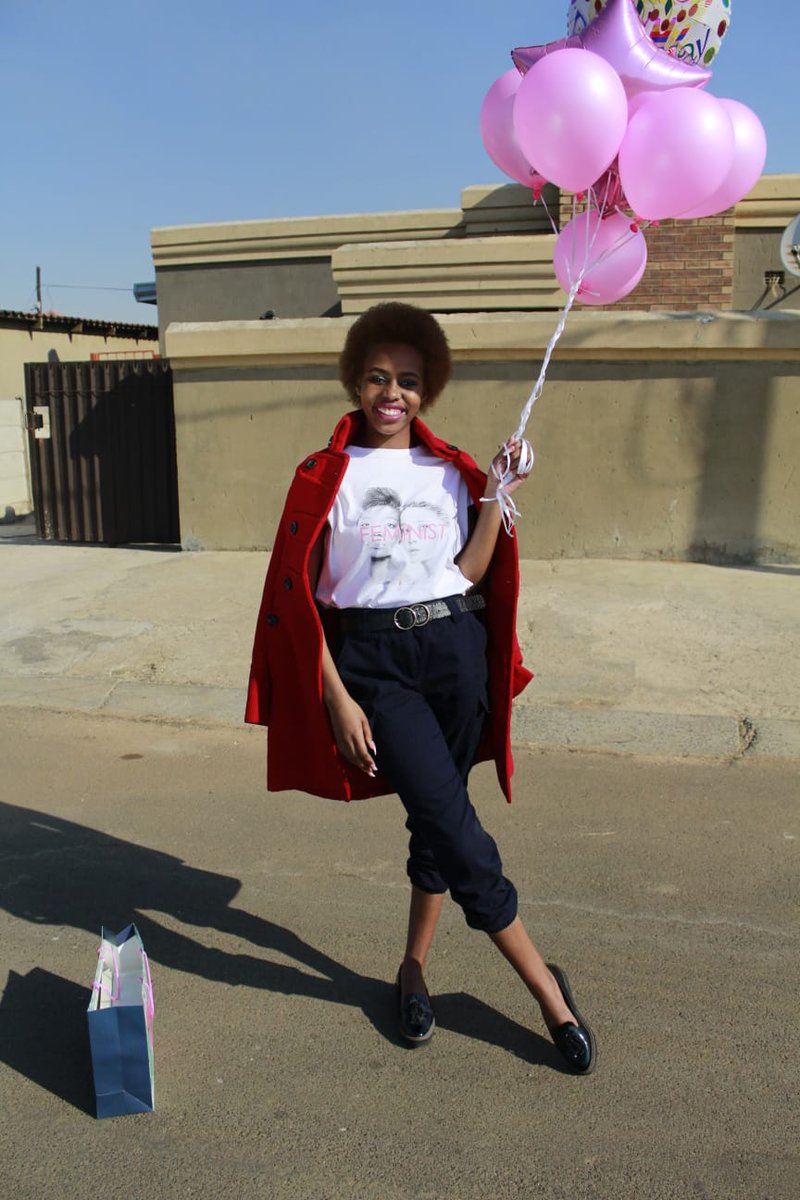 MissBrunhilda's tweet photo. I Hope You Had A Great One.🎈 I Love You Sis.😍❤ https://t.co/sT1LeIIuuU