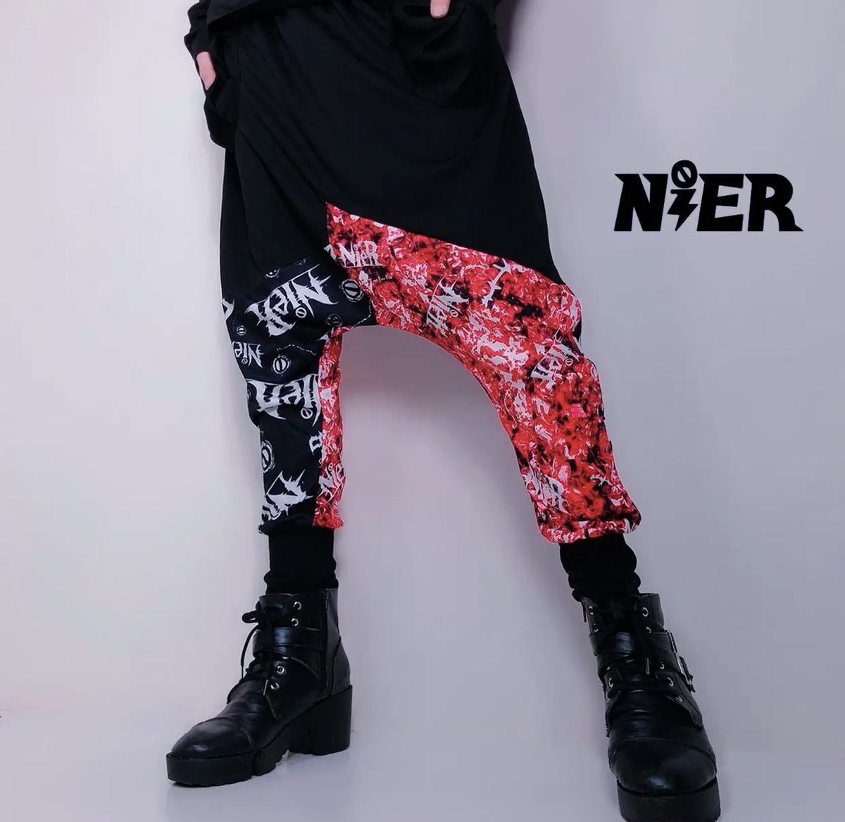 NieR_tokyo's tweet photo. 🎁本日〆切プレゼント企画🎁

こちらの当店オリジナル商品をセットで

🎊4名様にプレゼント🎊

◼応募方法
フォロー(@NieR_tokyo) &amp; RT
◼締切〆  本日24時

※鍵垢の方も対象内です。

是非ご参加ください🙇‍♂️🙇‍♀️ https://t.co/Z9YO595QAO