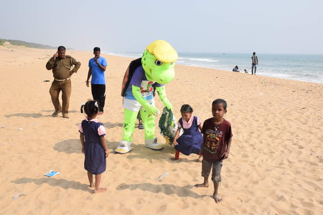 OdishaSeaTurtle's tweet photo. Happy #WorldSeaTurtle Day! Plastic pollution is one major threat to sea turtles.We all have a role to play in fighting back against the plastic waste choking our oceans. โป๏ธ
#OpsaForSeaTurtle
#ForNature
#climatechange
@UNEP @moefcc @btushar02 @AnkitKumar_IFS @Puri_Official https://t.co/Kvl54bKZ9G