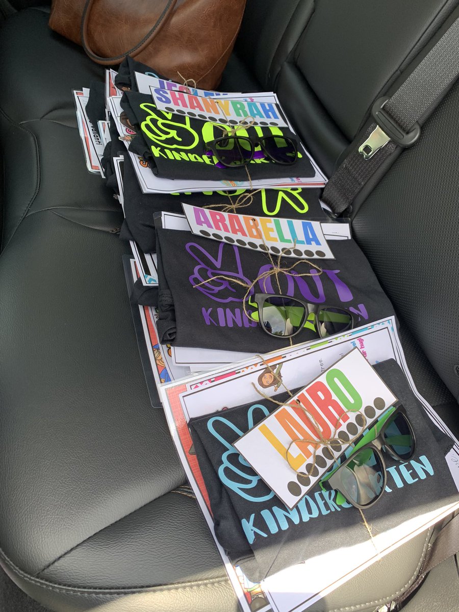 Miss Valianti tweet media