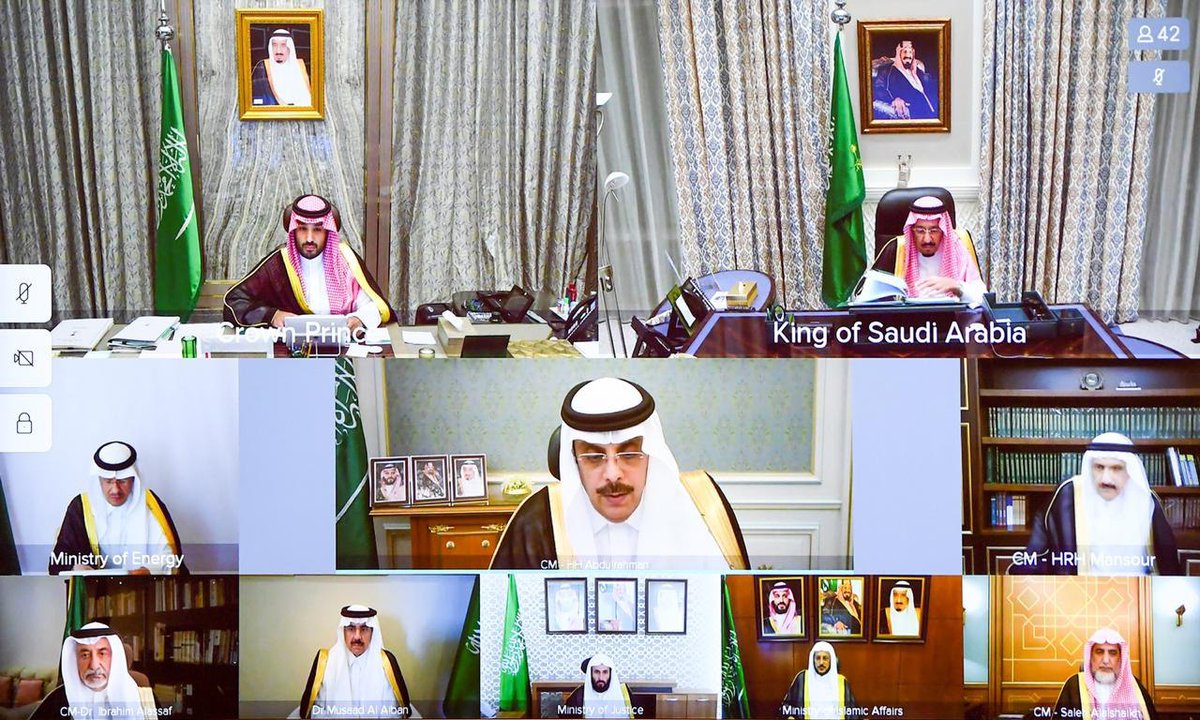 KSAmofaEN's tweet photo. 📸| Custodian of the Two Holy Mosques @KingSalman and Crown Prince, Deputy Prime Minister Prince Muhammad bin Salman during the weekly session of the Council of Ministers https://t.co/t0PAn6De3p