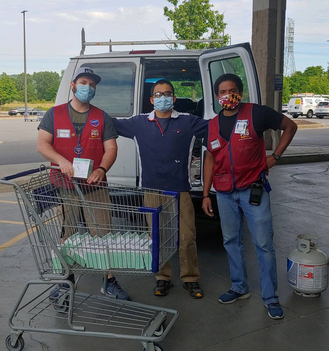 Larry Coldiron (@lwcoldiron) on Twitter photo 720 PRO DS Daniel donating masks to Pro Customers <a href="/BenitoKomadina/">Benito.Komadina@Lowes</a> <a href="/BlueBoxR1/">@BlueBoxR1</a> @LauraG813R1 <a href="/ShaneGagne76/">Shane Gagne</a> 720 PRO DS Daniel donating masks to Pro Customers <a href="/BenitoKomadina/">Benito.Komadina@Lowes</a> <a href="/BlueBoxR1/">@BlueBoxR1</a> @LauraG813R1 <a href="/ShaneGagne76/">Shane Gagne</a>