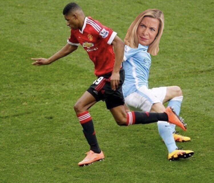 KTHopkins's tweet image. I look hot in blue. Just saying #feedthekids #MarcusRashford