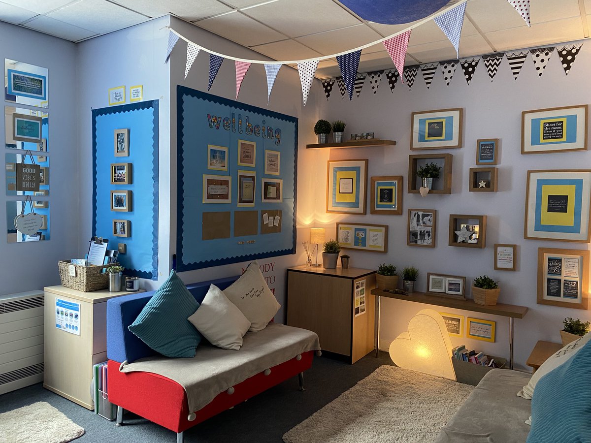 TheTattooedHeadteacher Deputy CEO 🏳️‍🌈✊🏾she/her tweet media