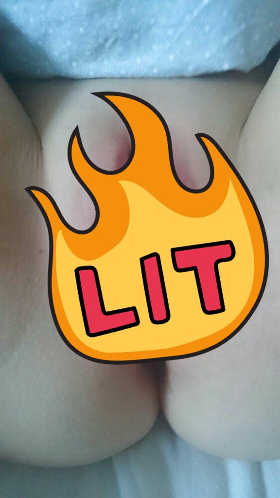 PackDasNovinhas's tweet photo. Temos um pack de 20$ com 11 fotos, um de 50$ que contém dois packs de duas meninas diferentes e 100$ com 3 packs de 3 meninas diferentes...  aproveitem amores. #packdenudes #novinhas https://t.co/MSP9Pqwxbq