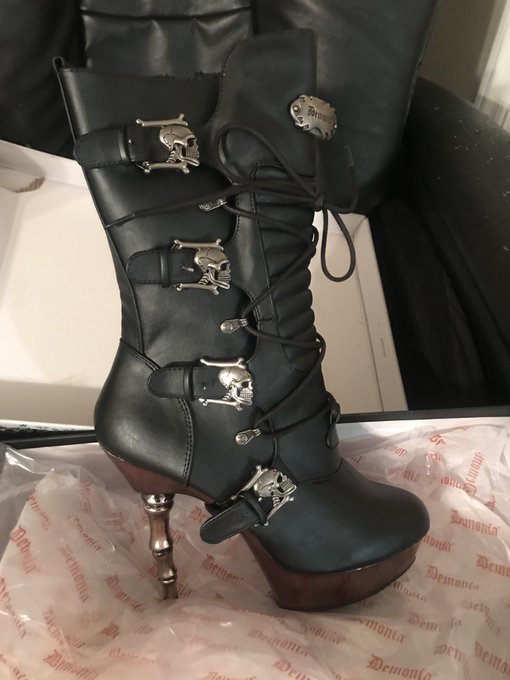 Woke up to these sexy #boots delivered to me this morning from a slave who has been a good boy. #bootlover<a href="/tag/boots"class="tags">#boots</a><a href="/tag/gothic"class="tags"><span>#gothic</span></a><a href="/tag/footworship"class="tags"><span>#footworship</span></a><a href="/tag/footslave"class="tags"><span>#footslave</span></a><a href="/tag/tributetuesday"class="tags"><span>#tributetuesday</span></a>