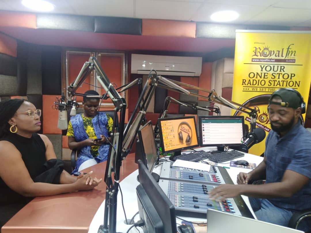 frontlineendfgm's tweet photo. .@TheiosCares @AOmenogoh @g2winofficial in studio @RoyalFM951 talking about access to justice for children to prevent FGM and GBV for #DayOfTheAfricanChild #DayOfTheAfricanChild2020  

It's an honour to help them reach millions with our #DirectActionGrants #GlobalMediaCampaign https://t.co/w5A2tjuIE1