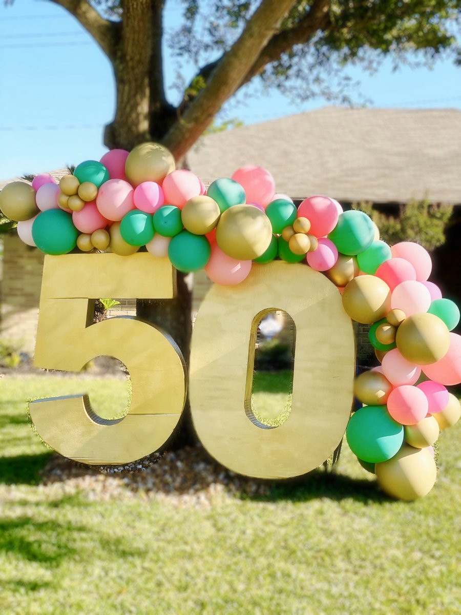 LRiliece_Events's tweet photo. We love surprises!!  Fifty and Fabulous!! Happy Birthday! This beauty was so elated and unbeknownst today her, she was “surprise birthday parade ready”! Contact us today for creative socially distant ways to celebrate your special occassion. https://t.co/xvi6wsUmF6