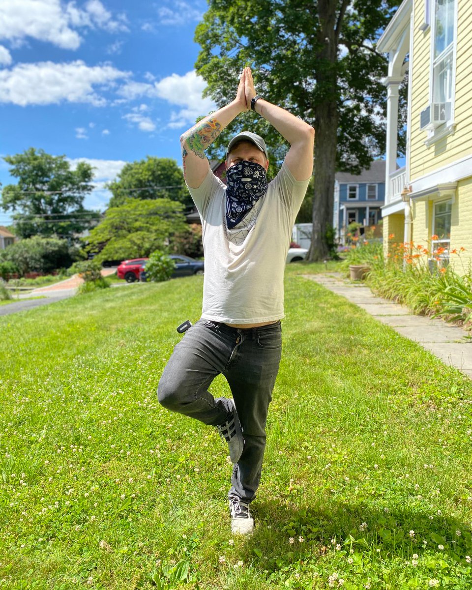 Hey there Travis! Thanks for showing us your tree pose!

#keeprocklandbeautiful #rocklandcounty #mindful #treepose