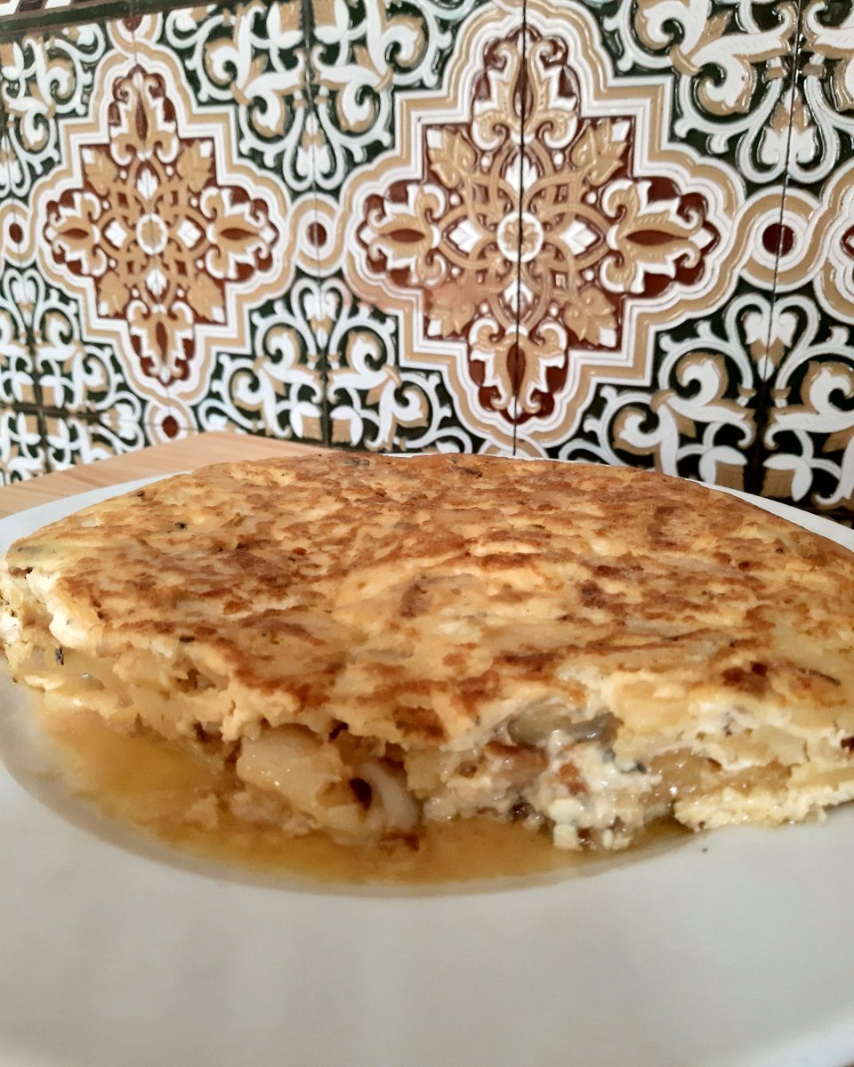 Restcasapaco's tweet photo. #BuenMartes #tortilla 
#plazapuertacerrada 
#sabroso https://t.co/DMnwIkfPaK
