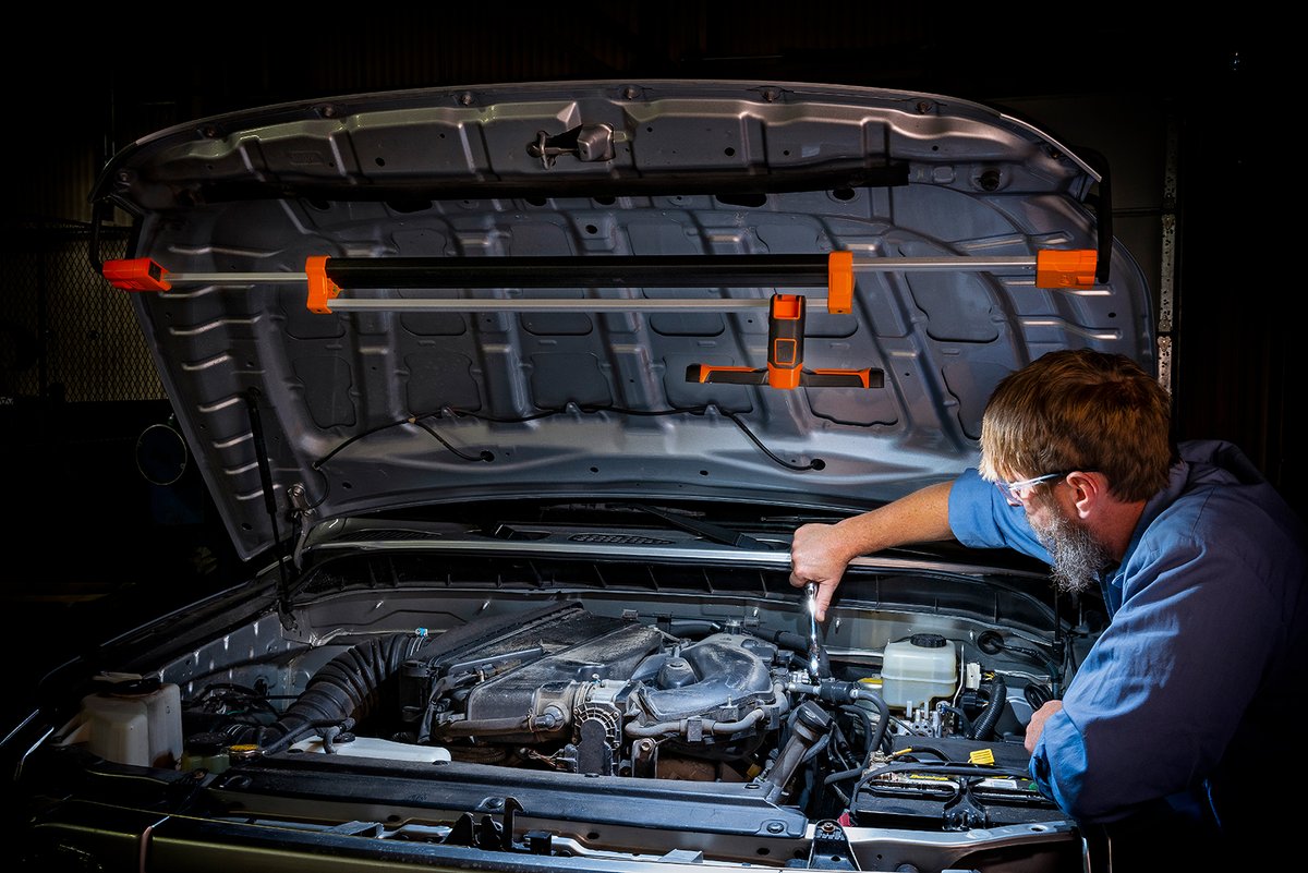 gearwrench's tweet photo. The WING LIGHT and underhood rack are the perfect combination to give you light where you need it most.  Easily slide the light along the rail. [83350] https://t.co/w8hUunK7cp #GEARWRENCH #ForgeAhead #GWAW #WINGLIGHT https://t.co/dA1vv0IDBZ