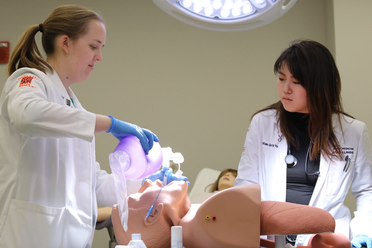 #ILLINOISmed student, Elizabeth Woodburn (left), is a panelist at #IAMSE2020 Student Voices session. She and other students are sharing how they envision the future of patient care and offering ideas on how educators can prepare students for healthcare environments of the future.