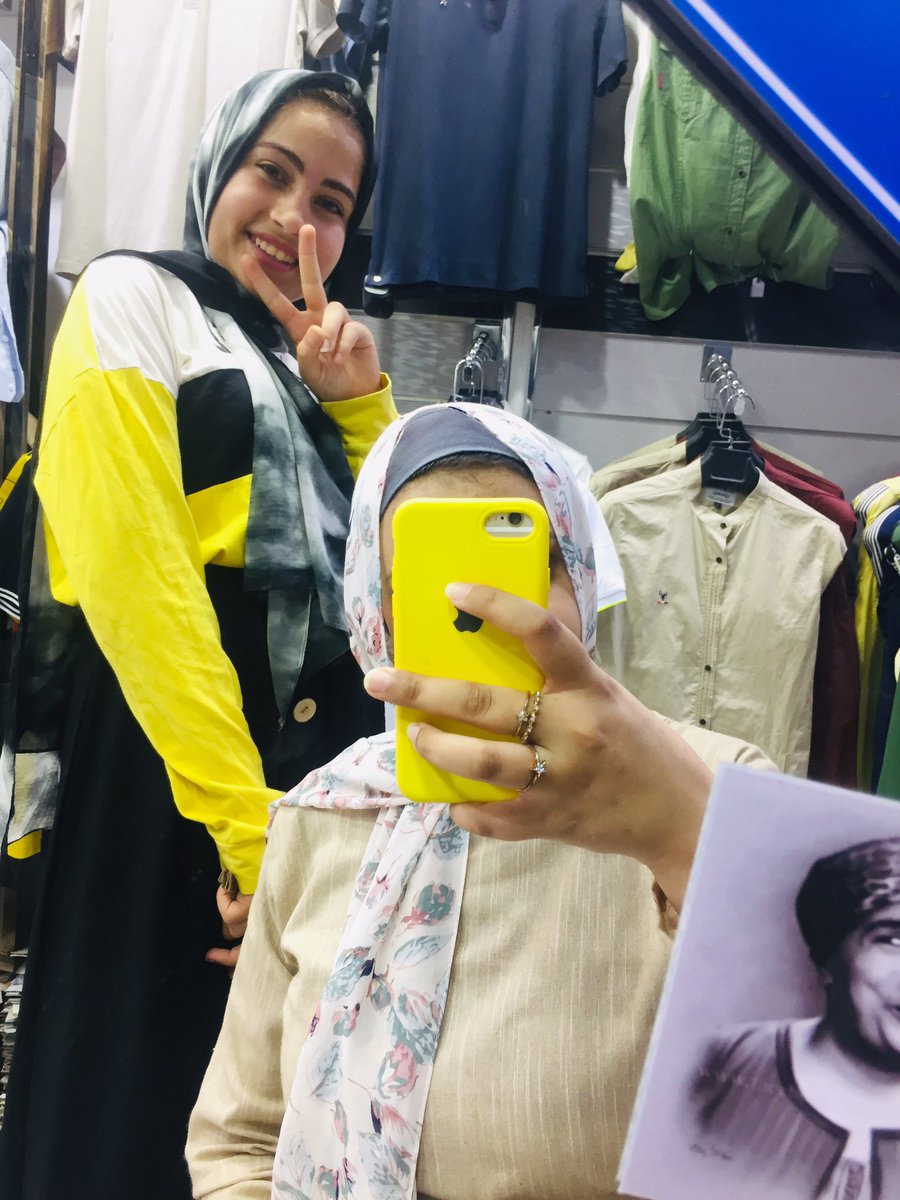 انا نفسى اقفل السوشيال ميديا كلها بس معنديش حاجه تانيه اعملها. صح ولا اى يا ايه😹😹