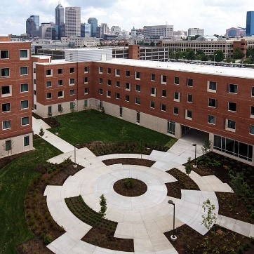 _PASSPORT2IUPUI's tweet photo. Are you a transfer student worried about on-campus housing? You have choices! North Hall, Riverwalk Apartments, and Townhomes are the three living opportunities offered to transfer students at IUPUI. Visit: https://t.co/qUq0NTJSoF to discover each of these options! https://t.co/DxkIRBGZ62