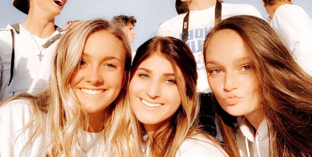 happy birthday @paigeecapel !!! miss you and hope today is nothing but the best 🥳🎁🎊😇