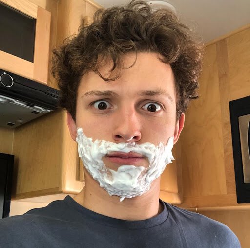 SpiderManNotBoy's tweet image. Bye, bye beard.