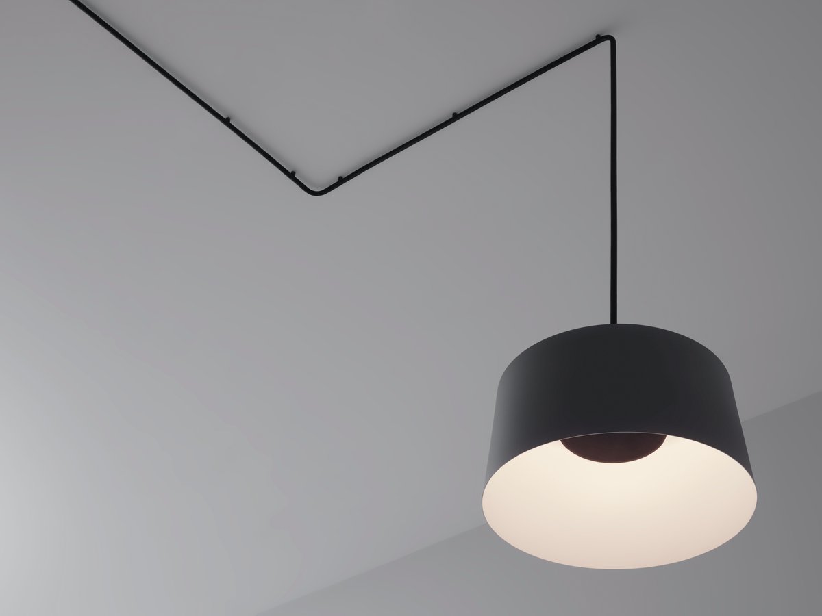 LEnvironments's tweet image. We all love modularity and personalization, especially with a luminaire as beautiful at the Tube from @VibiaLight Stemming from a single connection, a network of tubes allows you to place hanging lamps wherever it makes sense for your layout.
#vibia #vibiamiles #interiordesign