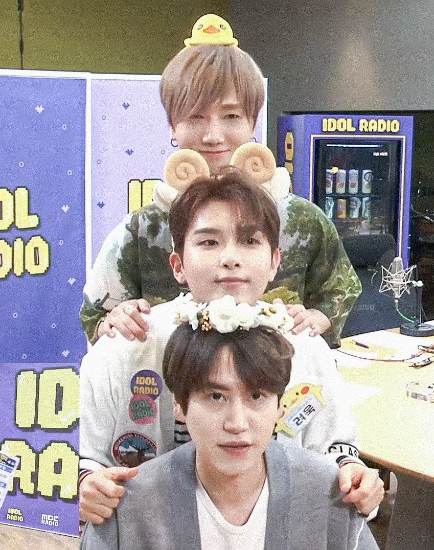 Popsical_Kwan's tweet photo. พวกเราไม่ใช่รุกกี้แต่จะทำงานด้วยเอเนอจี้ของรุกกี้~ 🌸🐏🐣 #SMCookie #SuperJuniorKRY #WhenWeWereUs #Kyuhyun #Ryeowook #Yesung #IDOLRADIO https://t.co/jWU3EffX5h