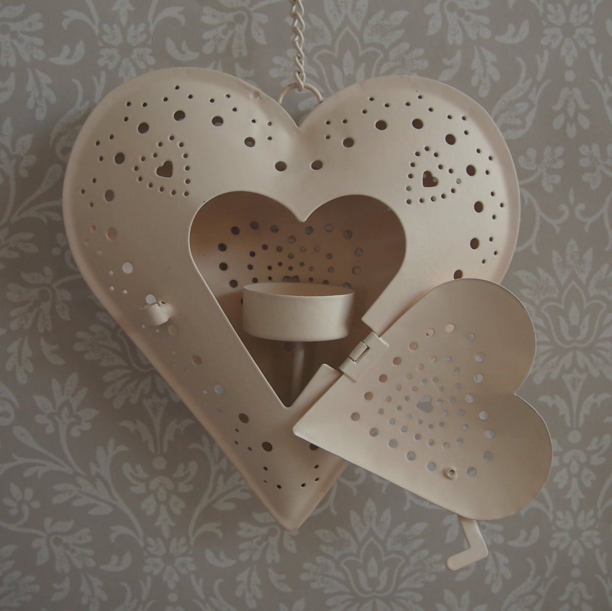 Lovely #sasseandbelle #tealights for sale at rover.ebay.com/rover/1/710-53…