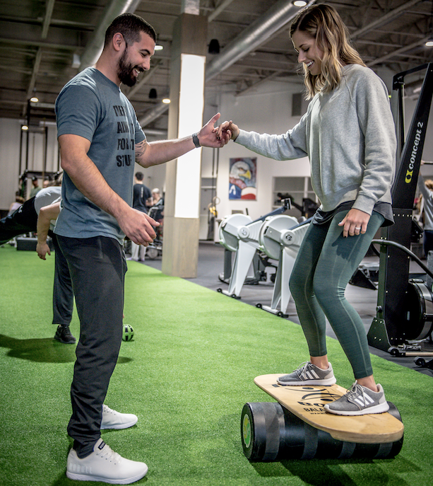ATF_Tribe's tweet photo. Who said athletes can't show their trainers a thing or two every once in a while? #TipTuesday #ATF10Travis #ATFtribe #DefyImpossible #AdaptiveAthlete https://t.co/JjniWMg9EN
