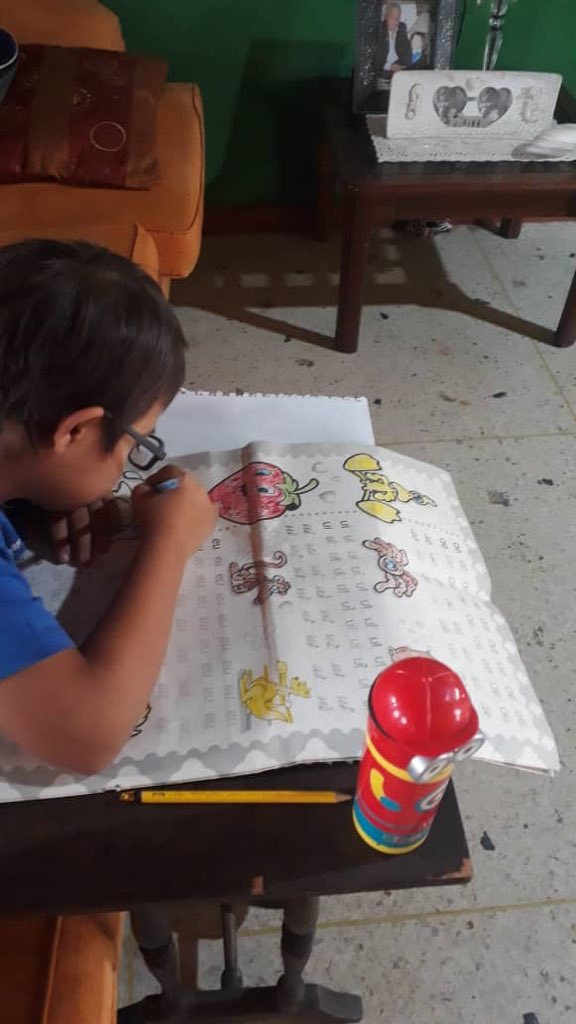 escramirezchaco's tweet photo. #16Jun #LaEscuelaSigueEnCasa  #IIIMomento Actividades de los alumnos de #AulaIntegrada 👏🏼👏🏼👏🏼👏🏼 #QuedateEnCasa                  @DireDucacionGDT @laidygomezf @mediluis @arriechezorbel https://t.co/r6x7o6DieU