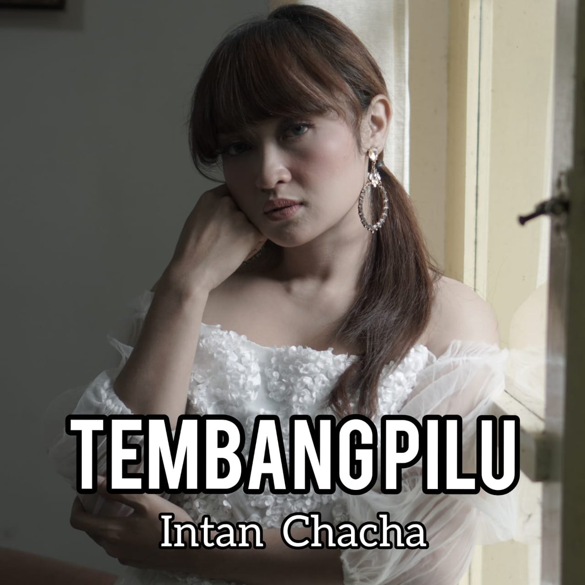 DNRecord's tweet image. Tembang Jawa dengan lirik yg sangat menyayat hati... selamat menikmati.
youtu.be/s3WLoJ1N5qM