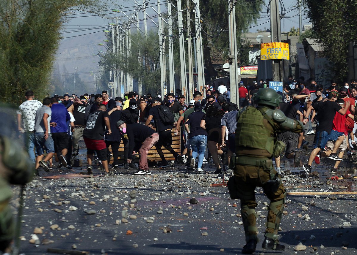 adnradiochile's tweet photo. Bloomberg y manejo del Covid-19 en Chile: Siguió el ejemplo de las naciones ricas para darse cuenta, una vez más, que un gran porcentaje de sus ciudadanos son pobres https://t.co/3WSJnj0KPu https://t.co/UibygLdn7o