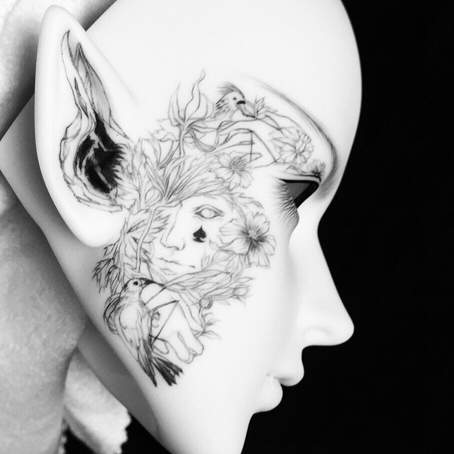 Story7days's tweet photo. Maybe there's something that's binding and protecting you at the same time. It's a comfort zone or a pain, and I think they both go together. 
+
#bjd #bjddoll #bjdfaceup #bjdmakeup #doll #faceupartist #faceup #makeup  #bjdartist #lutsdoll #lutsbjd #luts #bjdphotography #tattoo https://t.co/NuO3Nslv02