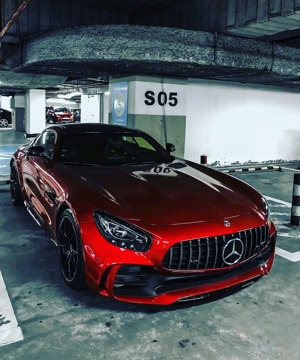 MERCEDES AMG GTR
0-60 In 3.8 Seconds 
Top Speed 197 MPH 🙂👊🔥
.
.
.#mercedes #mercedesgtr #mercedesamggtr #amg #gtr #mercedesamg #stylishcars #wealtylifestyles #fastcarsfastlife #qualitycars #mercedesownersclub #mercedesowners #mercedesownersuk #mercedesownersclubuk #fastlife