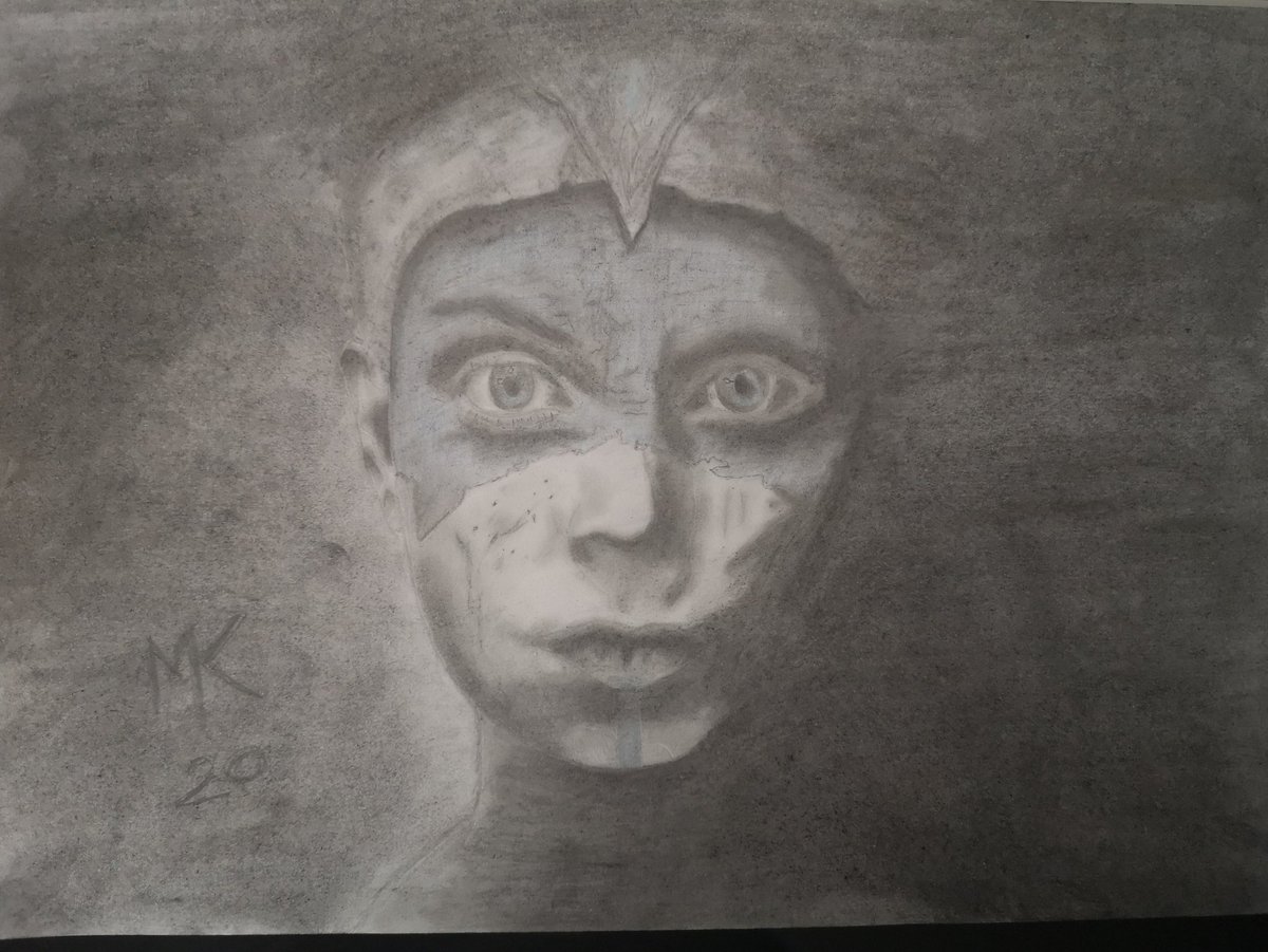 kerrbear1991's tweet photo. Finally finished this!Not perfect but not too bad for a first attempt. The actress behind Senua liked it on Instagram 😱. What to try next🤔 #hellbladeart #gamingart #senua #hellblade https://t.co/EwY3QevIEC